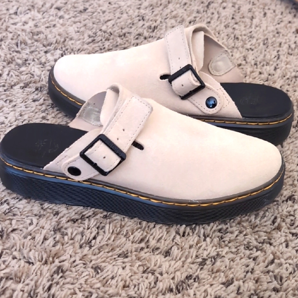 Dr Martens Clogs